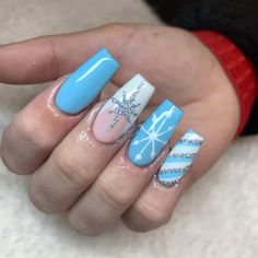 Blue Winter Nails Coffin, Light Blue Winter Nails Acrylic, Christmas Nails Acrylic Blue, Blue Christmas Nails Acrylic, Light Blue Christmas Nails, Light Blue Winter Nails, Nails Acrylic Blue, Coffin Manicure, Light Blue Christmas