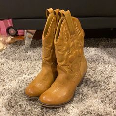 Size 7 Like New, Worn Once. Distressed, Vintage Look, Studded. All Studs Are Intact. All Offers Always Accepted Or Countered With Lowest All Items Are Brand New And Unused Unless Stated Otherwise. Vintage Winter Boots In Faux Leather, Vintage Faux Leather Boots For Fall, Vintage Faux Leather Winter Boots, Western Style Faux Leather Mid-calf Boots With Round Toe, Country Style Leather Boots For Spring, Western Style Round Toe Heeled Boots In Faux Leather, Vintage Faux Leather Boots With Round Toe, Vintage Faux Leather Round Toe Boots, Vintage Faux Leather Boots With Closed Toe