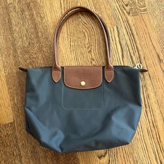 In Like-New Condition From Smoke-Free Home. Retails For $145. Le Pliage Medium, Longchamp Le Pliage Medium, Longchamp Bags, Medium Tote, Longchamp Le Pliage, Womens Tote Bags, Brown And Grey, Gray Color, Like New