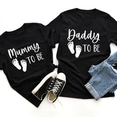 Mommy To Be Shirt, Daddy To Be Shirt, Pregnancy Tshirt, Baby Reveal Matching Couple Tshirt, New Parents Gift, New Dad Shirt, New Mum Gift, Gift For Pregnancy, Baby Shower Shirts, Pregnancy Couples Shirts, New Baby Announcement, Matching Pregnancy Shirts, Baby Shower Shirts, Expecting Shirts It's not easy to satisfy everyone when it comes to apparel, especially when choosing one as a gift. Let us make this for you. Our great shirt is a perfect gift for all occasions and makes your loved one feel Mom To Be T Shirt Ideas, Casual Black Bump Friendly Tops, Maternity Graphic Tee With Letter Print, Maternity Short Sleeve Top With Letter Print, Maternity Graphic T-shirt With Crew Neck, Maternity Tops With Letter Print And Short Sleeves, Maternity Graphic Tee With Crew Neck, Bump Friendly Cotton Crew Neck Top, Black Short Sleeve Bump Friendly Top