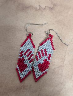 MMIWG Feather Earrings - Etsy Canada Mmiw Earrings, Beaded Cardinal, Seed Bead Jewelry Patterns, Bead Work Jewelry, Delica Beads, Seed Bead Earrings, Seed Bead Jewelry, Feather Earrings, Beaded Jewelry Diy