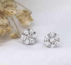 Everyday Stud Diamond Earrings Flower Shaped in 14K Solid Gold Available in Rose White or Yellow Gold, With 12 Diamonds, 0.50 CTW Diamond * Made to Order * Ready to Ship in 7-10 Business Days  * Stock Number: 80957 * Gold Kt: 14K (Please message me if you want 18K) * Custom Gold Color: Rose Gold, Yellow Gold, White Gold ITEM DETAILS * Certificate Yes * Approx. Band Width: From 7.5mm * Setting TypePave * One pair of 14k gold earrings, Natural Diamonds Description : * Cut and Shape  Round Brilliant * Quantity  14 Pcs * Total Weight  0.50 Ct. * Color  G-H * Clarity  VS-SI GENERAL INFORMATION ★ Gemological Laboratory Certificate By default, items from $500 (total cost also after-sale) are shipped in beautiful gift boxes with the gemological laboratory certificate within 1-2 weeks from receivin 14k White Gold Flower-shaped Diamond Earrings, Platinum Cluster Earrings With Prong Setting As Gift, Dazzling White Gold Cluster Earrings For Anniversary, Classic Diamond Cluster Earrings With Flower Shape, Classic Diamond Flower Cluster Earrings, Diamond Flower Cluster Earrings For Wedding, Elegant Platinum Cluster Earrings As Gift, Fine Jewelry Cluster Earrings For Anniversary, White Platinum Cluster Earrings For Gift