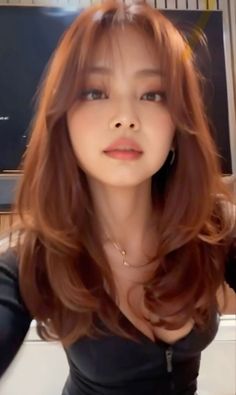 Bunny Face Type, Asian Ginger Hair, Jennie Bangs, Jennie Hair, Hair Inspiration Long, Hairstyles For Layered Hair, Pretty Hair Color, Hair Stylies, Haircuts Straight Hair