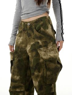 Machine wash and hang dry for optimal quality.Sizes usually run smaller than USA sizing, we recommend to size up once for correct sizing. Contact us for additional concerns. Baggy Camo Pants, Cargo Pants Black, Camo Cargo Pants, Camo Pants, Innovative Fashion, Caicos Islands, Turks And Caicos, Pitcairn Islands, British Indian