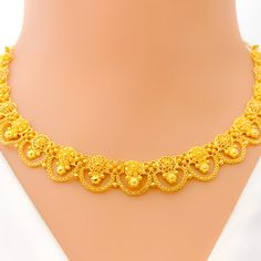 Intricate Sleek Lined Floral 22k Gold Necklace Set Luxury Traditional Gold Plated Necklaces, Luxury Yellow Gold Kundan Necklace For Reception, Luxury Yellow Gold Elegant Kundan Necklace, Luxury Yellow Gold Temple Necklace For Diwali, Luxury Yellow Temple Jewelry, Luxury Traditional Yellow Temple Necklace, Elegant Luxury Yellow Temple Necklace, 22k Gold Necklace Set, Mangalsutra Chain