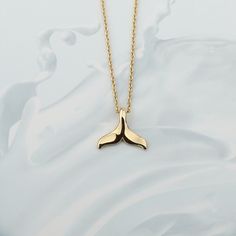 Material : Brass Pendant : 10mm x 12mm Gold Whale, Dolphin Tail, Whale Tail Necklace, Bff Gifts Diy, Preppy Jewelry, Ocean Jewelry, Whale Tail, Everyday Necklace, Bff Gifts