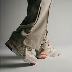 Brand New Womens Size Hype Store, New Balance White, Shoes New Balance, Design Posters, Shoes Color, New Balance Shoes, Orange White, Sneaker Head, Color Orange