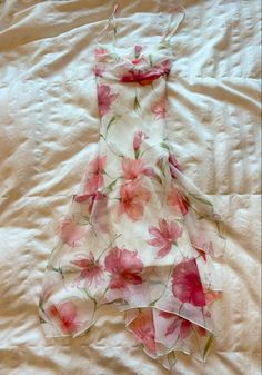 Floral print #summer #floral #floraldress #summerdress #flowers #summer2024 #dress Dress Birthday Party, Dress Birthday, Prom Dress Inspiration, Party Gown, Dresses Cocktail, Grad Dresses, Glam Dresses, Prom Party, Party Gowns