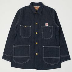 A standout piece from the Lee Archives collection, here comes the 1930s ‘Loco’ coverall jacket. Simple, yet inspiring in its detailing, this option offers and oversized/boxy shape which allows it to be easily layered up, and cuts a perfect heritage silhouette. The denim is an 11.5 ounce ‘Jelt denim’, which has been left raw, and ready to be broken in. Flat felled seams have been used throughout for durability, while custom manufactured brass ‘Union Made’ buttons add a touch of refined contrast t Denim Coverall, Blue Is The Warmest Colour, Denim Flats, Flat Felled Seam, Denim Workwear, 80s And 90s Fashion, Union Made, 30th Anniversary, Denim Jackets