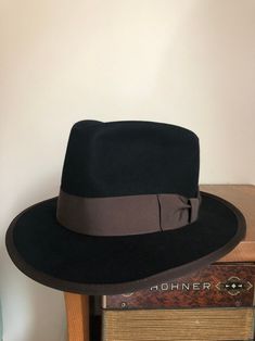 Black Vintage Fur Felt Fedora, Vintage Fur Felt Fedora, Vintage Black Fur Felt Fedora, Vintage Fedora With Flat Crown, Vintage Brown Hat Band With Flat Crown, Brown Vintage Felt Hat With Flat Crown, Vintage Hat With Leather Sweatband And Short Brim, Vintage Brown Felt Hat With Flat Crown, Vintage Adjustable Hat With Leather Sweatband