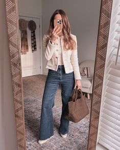 Denim Jacket Outfit Women, Flare Jeans Outfit, Tweed Outfit, Jacket Outfit Women, Jeans Outfit Women, Denim Jacket Outfit, Classic Style Outfits, Classic Denim Jacket, Stylish Work Outfits