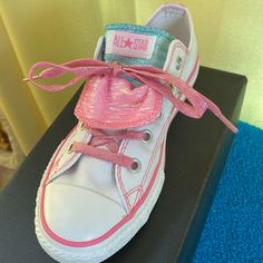 Converse All Star Little Girl, Size 2, Blue Pink White Sneakers With Glitter Detail And Glitter Shoelaces - The Box Says White/Blue, But The Color On The Inner Layer Is More Teal/Greenish Blue/Aqua Sooo Cute - New In Box - Never Worn