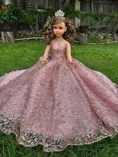 Beautiful dolls for your quinceañera, we make them in any color, they measure approximately 23" Each dress of our dolls is custom designed matching the tone to the color of your quinceañera dress. It is worth mentioning that the tone of the fabric may vary, as well as the accessories (crown, earrings or necklace) If you need a more personalized doll or one that matches your dress, it can also be made, the important thing is to see her happy on her most special day. Our specialty is satisfying our clients. You can contact us if you require a custom design. Contact: 817-443-7252 FB: Norma Vazquez Fashion Designer https://www.facebook.com/profile.php?id=100077462744454 Crown Earrings, Quinceanera Dresses, Wedding Basket, Fort Worth, Quinceanera, Beautiful Dolls, Fashion Designer, Special Day, Fort