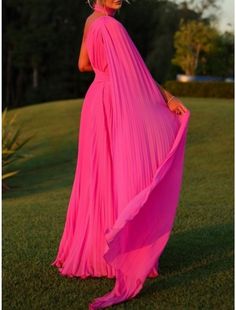 Gown Elegant, Pink Sheath Dress, Dresses Formal Elegant, Evening Gowns Elegant, Women's Evening Dresses, Pleated Fabric, Looks Chic, Dress Formal, Party Dresses For Women