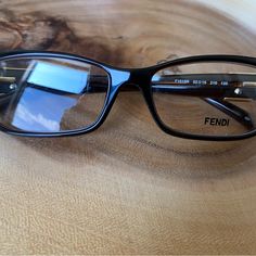 New Without Case Retail $418 Fendi Eyeglasses Please Note The Color Is Brown - The Last 4 Pictures Are Stock Photos To Display Different Views All Of My Items Are Genuine And In Brand New Or Like New Condition. I’m Not A Reseller And Will Reject Low Ball Offers. Fendi Eyeglasses, Vintage Prescription Glasses, Fendi Glasses, Fendi Pink, Fendi Eyewear, Italy Logo, Fendi Vintage, Oval Glasses, Fendi Sunglasses