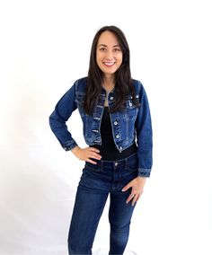 "By R.V.T. Small Made in Hong Kong 100% cotton Great vintage shape Lying flat: 18 1/2\" armpit to end of sleeve ~16\" top to bottom 17\" armpit to end of sleeve" Casual Blue Stretch Denim Jacket, Blue Stretch Denim Jacket Casual, Trendy Stretch Denim Jacket With Long Sleeves, Trendy Stretch Denim Jacket With Pockets, Fitted Denim Blue Winter Top, Casual Stretch Denim Vest In Cotton, Casual Stretch Cotton Denim Vest, Dark Wash Stretch Tops For Fall, Stretch Tops In Medium Wash For Everyday