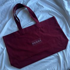 Brand New Gucci 2024 Canvas Cotton Tote Bag Ancora Red Burgundy Gift W/ Purchase Casual Gucci Shoulder Bag For Travel, Gucci Red Shoulder Bag For Everyday Use, Red Gucci Shoulder Bag, Red Gucci Tote Bag, Red Gucci Shoulder Bag For Shopping, Gucci Red Shoulder Bag For Travel, Casual Gucci Travel Bag, Gucci Casual Bags For Daily Use, Casual Gucci Bag For Daily Use