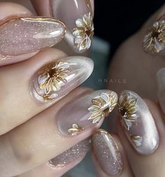 Holi Stickers, Gold Floral Nails, Gold Sparkle Nails, Nail Gold, Fancy Nails Designs, Cute Nail Art Designs, Cute Acrylic Nail Designs