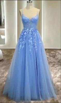 Chiffon Wedding Dress Beach, Tulle Dress Long, Prom Dress Pictures, Light Blue Dress, Girls Formal Dresses, Blue Wedding Dresses, Prom Dress Inspiration, Cute Prom Dresses