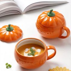 Cute Ceramic Breakfast & Soup Pumpkin Cup Bowl with Lid - Peachymart Soup Pumpkin, Breakfast Soup, Pumpkin Cups, Pumpkin Bowls, Desain Pantry, Keramik Design, Soup Mugs, Cute Kitchen, Pumpkin Soup