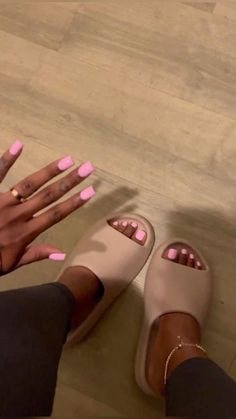 Nails And Shoes Aesthetic, Cute Mani And Pedi Ideas, Pink Toes And Nails Matching, Acrylic Nails Ideas Short Pink, Short Nails And Toes Set, Pink Mani Pedi Ideas, Fresh Set Nails Aesthetic, New Set Nails, Matching Mani Pedi Sets