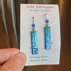 Absolutely Stunning! Julie Schroeppel-Darien’s In Glass Earrings Shimmering Shades Of Blues & Turquoise! Glass Fusion Jewelry, Emerald Earrings Drop, Fused Glass Earrings, Rabbit Earrings, Rhinestone Fashion, 18k Gold Earrings, Fused Glass Jewelry, Beaded Dangle Earrings, Dichroic Glass