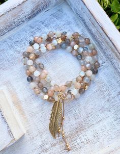 "108 beads 6 mm Sunstone handmade Meditation Mala Necklace   ⚜️⚜️ Sunstone  Mala ⚜️⚜️     🌟☀️ With its powers of the sun and light, Sunstone clears and cleanses all the chakras, restoring joy and nurturing the spirit🌟⚜️ 💫Sunstone is an abundance stone. It encourages independence and originality, is inspirational in revealing talents, and attracts fame and unexpected prosperity. It is an excellent \"good luck\" crystal for competitions. As a workplace crystal, Sunstone increases your profile and brings opportunities for leadership and promotion." Mala Jewelry, Mala Bead Necklace, Mala Meditation, Meditation Beads, Trendy Bracelets, Purple Agate, Multi Strand Bracelet, Les Chakras, 108 Bead