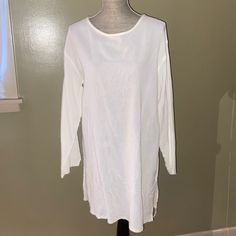 Super Comfy Cool And Perfect Tunic To Wear As A Mini Dress Or Beach Cover Up One Size So This Would Fit Small To Large Based On How You Like To Wear The Style Tags Attached I Bought For Vacation At A Boutique And Just Never Wore It Ask If Questions! I’ll Try To Add Better Pics - My Lighting Was Terrible! Summer Long Sleeve Tunic For Loungewear, White Casual Tunic For Loungewear, Casual White Tunic For Daywear, White Long Tunic For Spring, White Spring Tunic For Loungewear, White Long Sleeve Tunic For Vacation, White Long Sleeve Vacation Tunic, Long Casual Top For Vacation, Casual Long Tops For Vacation