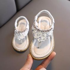 Baby Toddler Girls Summer Beach Bow Sandals Shoes Kids Summer Fashion Girl, Bling Sandals, Toddler Girl Summer, Kids Summer Fashion, Crystal Sandals, Princess Shoes, Bow Sandals, Girls Sandals