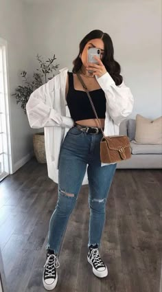 Casual Chic Outfits, Chique Outfits, Foto Poses, A Mirror, Fashion Streetwear, Curvy Outfits