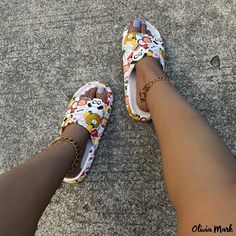 Olivia Mark - Stylish White Round-Toe Casual Comfort Shoes with Chic Printed Detailing Multicolor Round Toe Slippers For Spring, Casual Multicolor Flat Heel Slippers, Spring Low-top Non-slip Sandals, Beach Sandals For Spring, Casual Low-top Slippers For Spring, Round Shoes, Red Green Dress, White Fashion Casual, Shoe Tags