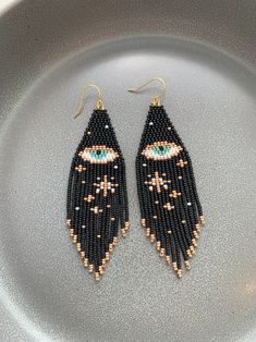 Evil Eye Fringe Earring // Beaded Eye Earring // Hand Beaded Evil Eye Earring // Beaded Fringe Earring // Evil Eye Beaded Fringe Earring - Etsy Beaded Eye, Beaded Evil Eye, Beading Designs, Fringe Earring, Evil Eye Earrings, Earrings Beaded, Bead Work Jewelry, Work Jewelry, Eye Earrings