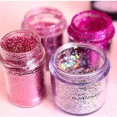 Pinterest: ☾OohmyJupiterr Cosmetics Aesthetic, Makeup Gold, Simple Eyeliner, Hotel Party, Mac Eyeshadow, Trendy Makeup