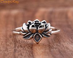 Solid 925 Sterling Silver Lotus Flower Vintage Antique Style Ring ▷Gift Box Included ▷9mm Height ▷Size 4 - 10 Available ▷925 Sterling Silver (not plated or filled) ▷925 Stamp Authenticity https://www.etsy.com/shop/TrendyRing Goth Diy, Antique Style Rings, Flower Vintage, I Love Jewelry, Lotus Flower, Antique Style, Solid 925 Sterling Silver, Vintage Flowers, Ring Gift