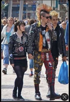 80s Punk Fashion, Chicas Punk Rock, Punk Subculture, Garage Punk, Pop Punk Fashion, 80s Punk, Punk Rock Outfits, Punk Looks