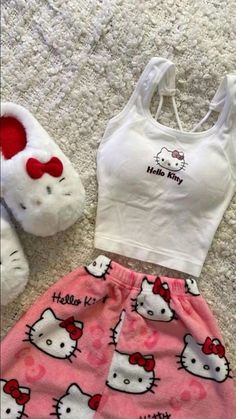 Hello Kitty Shop, Kitty Clothes, Hello Kitty Clothes, Cute Pjs, Cute Pajama Sets, Hello Kitty Accessories, Cute Lazy Day Outfits, Cute Pajamas, Hello Kitty Items