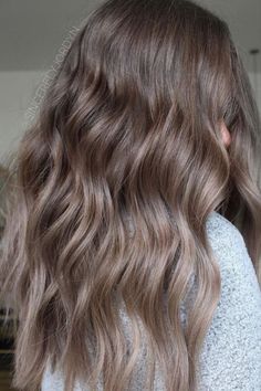 Mushroom Blonde Hair, New Hair Color Ideas, Ash Brown Hair Balayage, Hair Color Names, Mushroom Blonde, Cold Hair, Mushroom Hair, Ash Hair, Bronde Hair