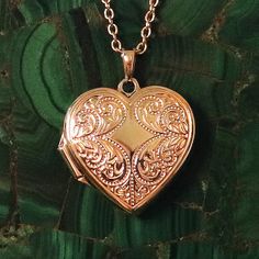 💫 Please make sure to read description carefully prior to purchase as all sales are final. If you have any questions about this style, please feel free to message me ✨ Solid 14K Yellow Gold Embossed Engravable Heart Locket Stunning 14K yellow gold heart locket with elaborate embossed front details. Two picture capacity. Made of solid gold, this locket weighs approximately 2.60 grams. Option for engraving on back, this is the perfect option for someone looking for a heartfelt, personalized piece Gold Heart Locket, Photo Necklace, Mini Charm, Heart Locket, Heart Of Gold, Real Gold, Gift Necklace, Locket, Little Gifts