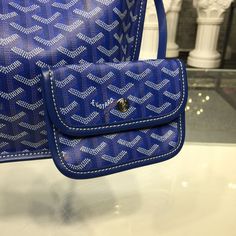 Peta - GOD Bags - 280 A+ Excellent Quality; Contact us if you've any questions in your mind. Goyard Bag, Evening Clutch Bag, Tote Backpack, Ring Bracelet, Satchel Bags, Evening Bags, Mini Bag, Ring Earrings, Women Rings