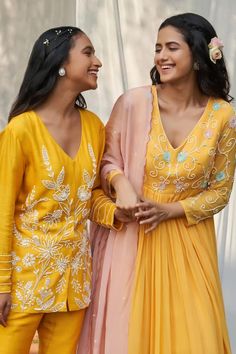 Yellow top with cutdana, bead embroidery in floral pattern. Paired with flared pant. - Aza Fashions Unstitched Embroidered Anarkali Set, Anarkali Dresses With Gota Work, Intricate Embroidery Top For Wedding, Intricate Embroidery Embroidered Top For Wedding, Anarkali Tops With Dupatta For Wedding, Wedding Tops With Dupatta For Eid, Festive V-neck Embroidered Top For Wedding, Yellow Anarkali Set For Spring, Traditional V-neck Anarkali Set