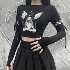 Goth Crop Top, Egirl Fashion, Black Long Sleeve Crop Top, Gothic Tops, Bodycon Tops, Crop Top Sweatshirt, Slim Fit Top, Top Streetwear, Cropped Tops