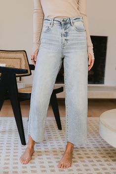 Colette Wide Leg Jeans in Light Wash Spring Outfits Korea, Spring Outfits Japan, Spring Skirt Outfits, Jeans Outfit Spring, Jean Skirt Outfits, Outfit Korean Style, High Waist Wide Leg Jeans, Spring Outfits Men, High Rise Denim Jeans