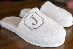 High quality turkish cotton terry lounging slippers . We offer two size; Small/Medium US size 7,8,9 Large/Xlarge US size 10,11,12 Options; -white color cotton slipper, gray color letter embroidery. -gray color cotton slipper, black color letter embroidery -pink color cotton slipper, burgundy color letter embroidery Please select your initial letter for the embroidery. For Customize orders please get in touch with us.there is another listing for customize logo , image, names etc. Machine washable Comfy White Home Slippers, White Comfy Home Slippers, Comfortable White Slippers For Home, White Comfortable Home Slippers, Comfortable White Slippers For Lounging, Cloth Slippers, Guest Slippers, Bridesmaid Slippers, Spa Slippers