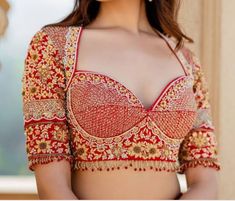 Blouse Front Neck Design, Red Designer Blouse, Blouse Front Neck, ब्लाउज बैक नेक डिजाइन, Front Neck Design, Lengha Blouse Designs, Vintage Prom Dresses, Latest Bridal Blouse Designs