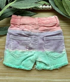 Winslow Shorts Distressed on the front. Pockets on front and back Runs true to size Kids Shorts, Running