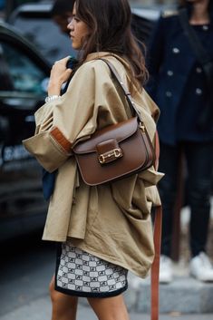 Style Chic Parisien, Women Fashion Casual, Parisian Chic Style, Blogger Street Style, La Fashion Week, Europe Fashion, Street Style Chic, La Fashion, 2024 Fashion