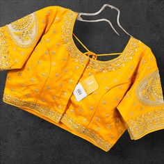 Front hooks  Padded blouse  Size 42 4 inch margin inside all Blouses come with margin inside for resizing / customization, please leave a message Unstitched Yellow Long Sleeve Blouse, Fitted Yellow Padded Top, Fitted Yellow Sleeveless Blouse, Padded Blouse, Saree Blouse, Silk Blouse, Womens Clothing Tops, 4 Inch, Art Collection