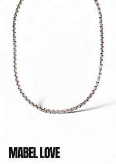 The Essential Men Chain Make a bold statement with The Essential Men Chain. A simple yet timeless accessory, this chain will ensure you look your best, whether it's for a formal occasion or a casual night out. Formal Stainless Steel Chain Necklace, Classic Metal Chain Necklace For Formal Occasions, Classic Metal Chain Necklace For Formal Events, Formal Metal Chain Necklace, Formal Box Chain Metal Necklace, Classic Metal Necklace With Box Chain, Formal Metal Box Chain Necklace, Formal Stainless Steel Link Chain Necklace, Classic Metal Box Chain Necklace