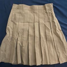 Brand New, Never Worn, High Waisted, Khaki Pleated Skirt From Shein. I Typically Wear A Size 6-8 And They Were Out Of Stock Of The 8 So I Bought The 6 And It Was Too Small. Since I Not Able To Return It, My Loss Is Your Gain!! This Was My First Time Ordering From Shein And I Was Surprised And Impressed By The Quality. It’s Not Super Heavy, But It’s Not See Through Either. It’s Nicely Lightweight And Comfortable Around Your Waist. I Am Waiting For The Restock To Reorder In A Bigger Size For Mysel Brown Pleated Bottoms For School, Brown Pleated School Bottoms, Beige Fitted Skirt For School, Fitted Beige Skirt For School, Fitted Pleated Khaki Skirt, Khaki Pleated Skirt, I Am Waiting, The 8, Big Size