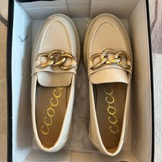 Brand New/Not Worn!! Just Didn’t Fit Me So Re-Selling! True To Color. Chic Slip-on Platform Loafers, Chic Platform Loafers, Chic Slip-on Flat Platform Loafers, Chic Leather Platform Loafers For Spring, Chic Platform Loafers With Branded Insole, Shoes Loafers, Business Outfits, Loafer Shoes, To Color